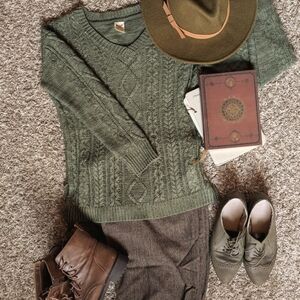 L junior Faded Glory high low v-neck pull over sweater - sea turtle green